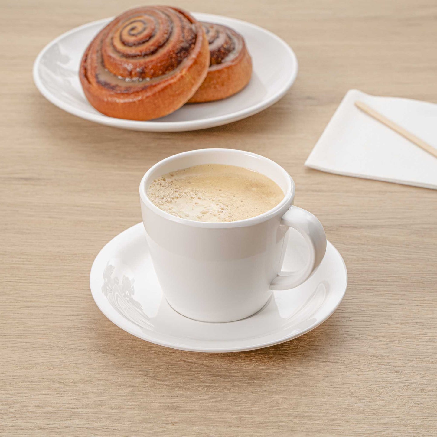 Voga 10 oz Round White Melamine Coffee Cup and Saucer Plate - 10 sets - 6" x 6" x 3" - 10 count box