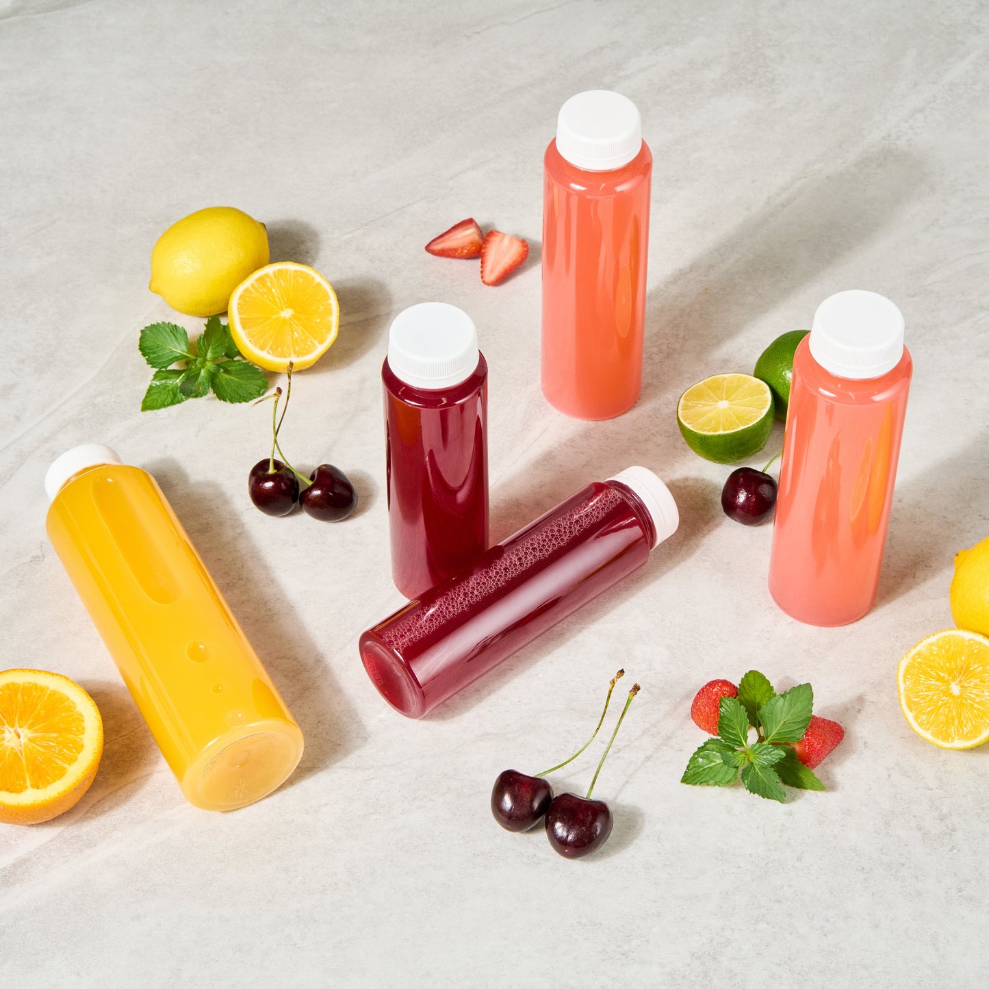 Bottle Tek 8 oz Round Clear Plastic Cold Pressed Juice Bottle - with Safety Cap - 2" x 2" x 6 3/4" - 100 count box