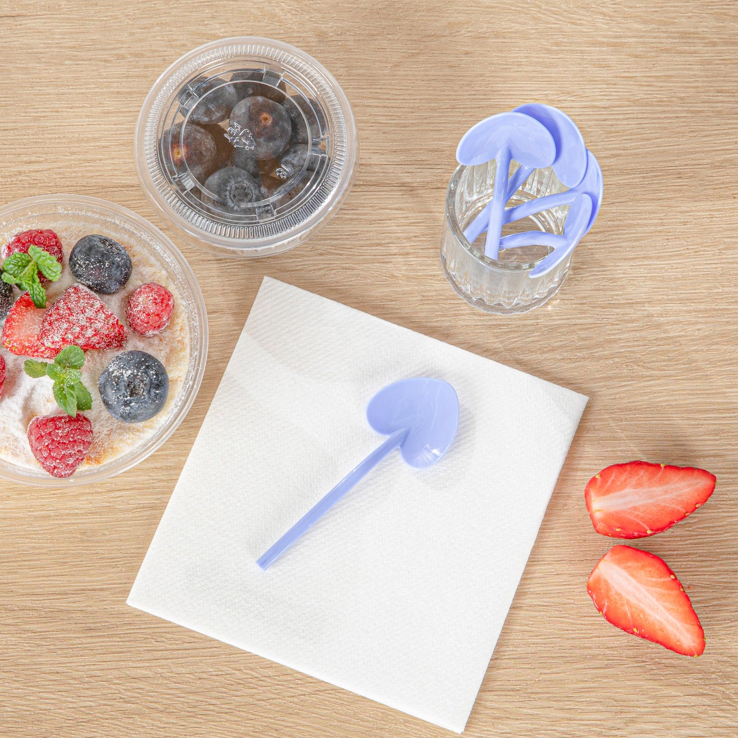 Coppetta Periwinkle Plastic Love Shovel Spoon - 3 1/2" x 1 1/4" - 500 count box