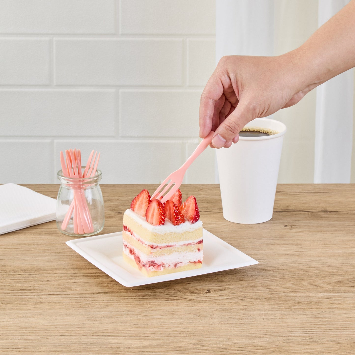 Coppetta Coral Plastic Cake Fork with Knife Edge - 4" x 3/4" - 500 count box