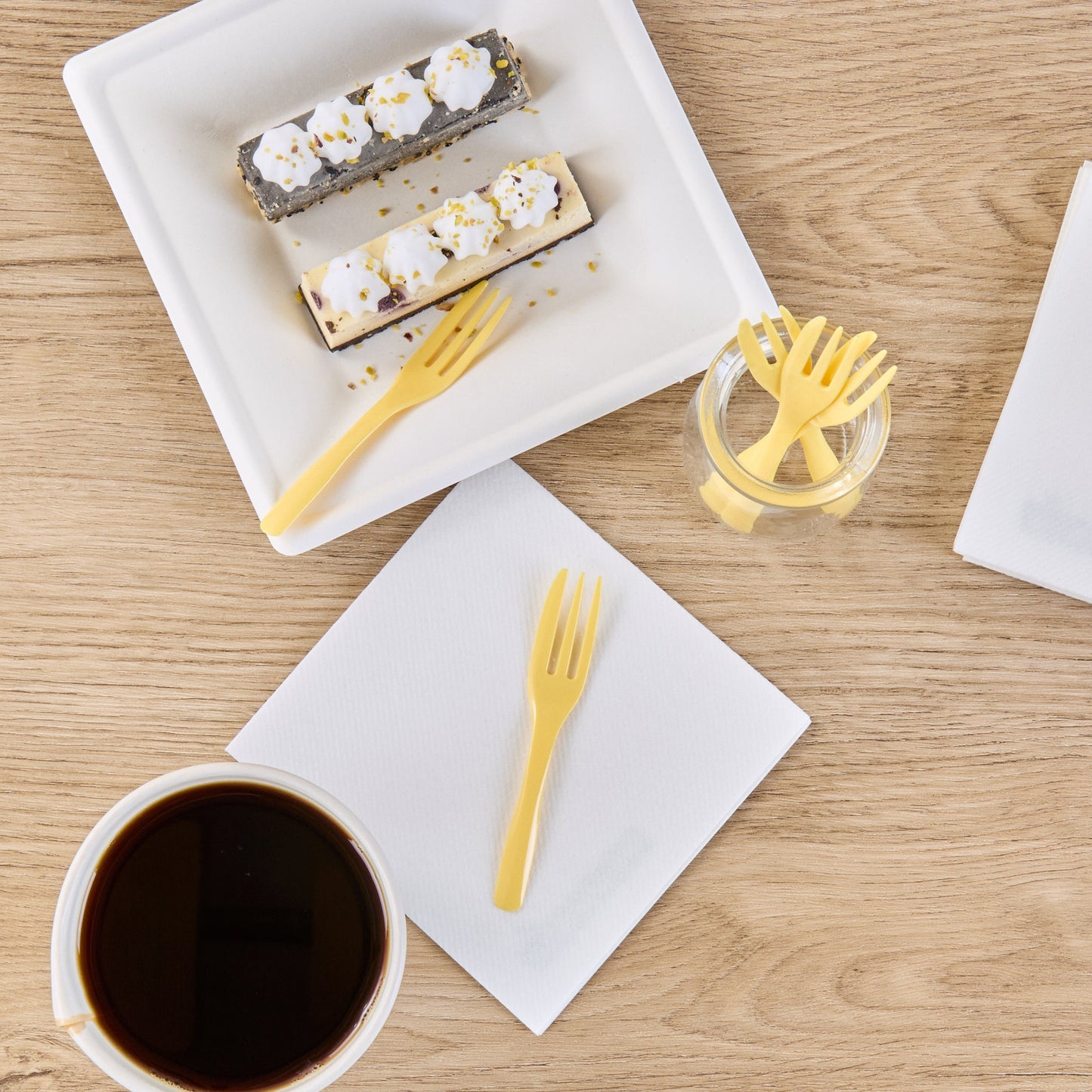 Coppetta Baby Yellow Plastic Cake Fork with Knife Edge - 4" x 3/4" - 500 count box