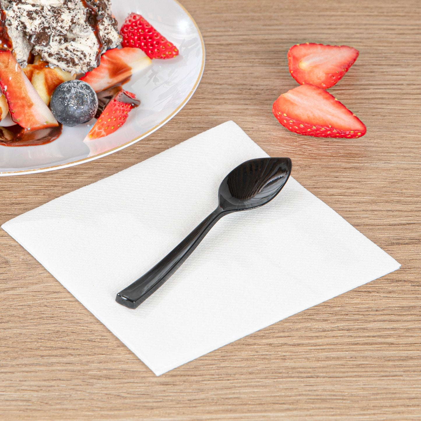 Coppetta Black Plastic Petal Spoon - 4 1/2" x 1" - 500 count box