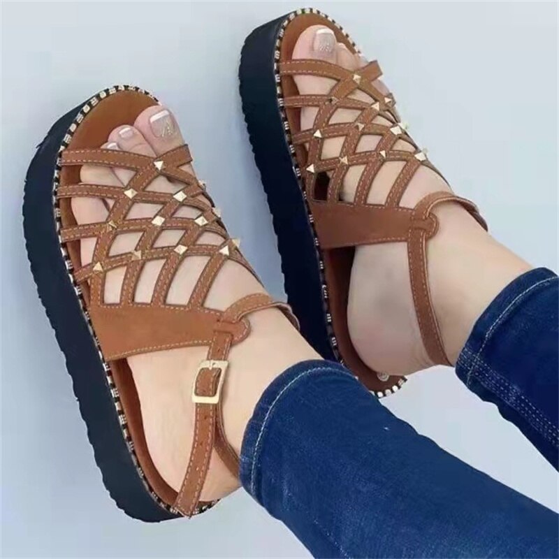 Women's Rivet Sandals 2022 Summer New Fashion Buckle Platform Roman High Heels Casual Sports Beach Wedge Sandals Chaussure Femme