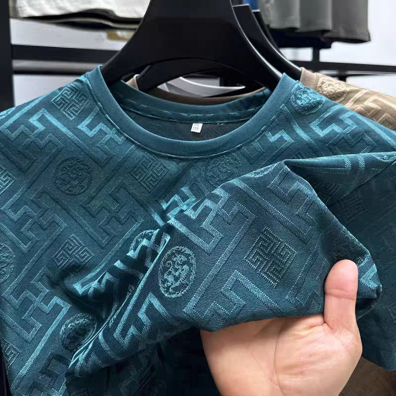 Summer fashion brand high-quality, short sleeve men round neck jacquard design T-shirt.