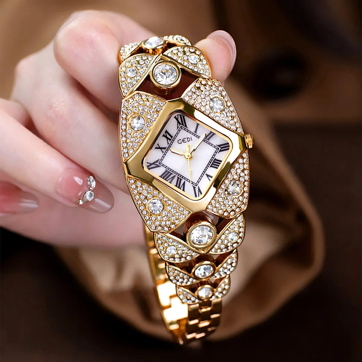 2026 New Women Watch Light Luxury Brand Diamond Inlaid Bracelet Watches Waterproof Ladies Fashion Quartz Clock Wristwatch Gift
