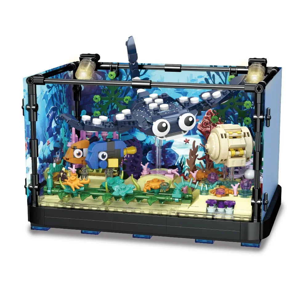 Fish Tank Block Set with Lights, Aquarium, Marine Life, Shark Eco Tank, Block Playset for Kids 6+ Years, Gift for Ocean Lovers