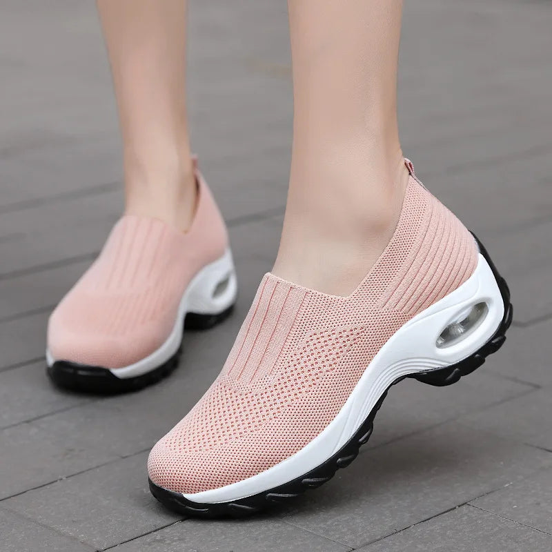 Breathable Mesh Slip-On Sports Shoes Comfortable Thick Bottom Heightening Walking Shoes for Women Casual round Toe Rubber Sole