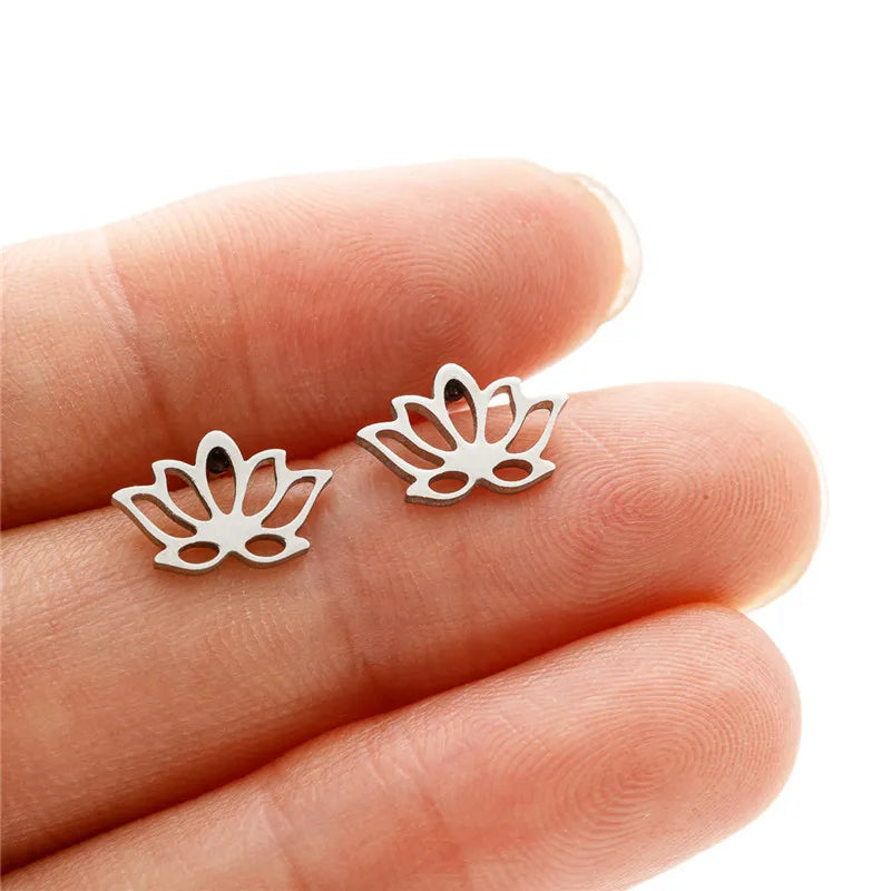 Multiple Stainless Steel Flower Stud Earrings Women Korean Daisy Mandala Rose Lotus Earings Piercing Jewelry Plant Oorbellen