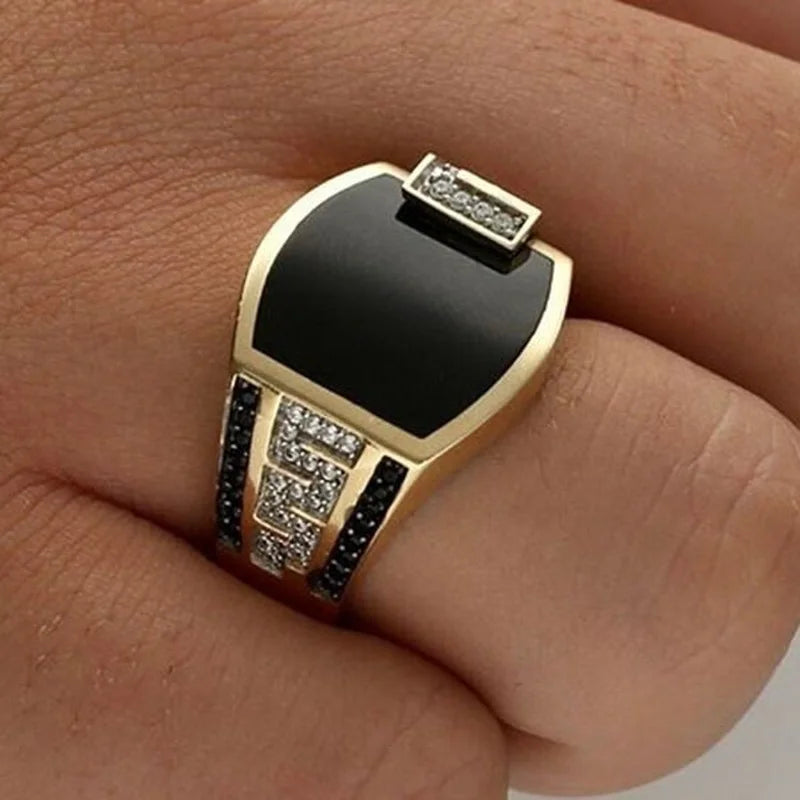 Classic Men Ring Fashion Metal Gold Color, Inlaid Black Stone Zircon Punk Rings for Men.