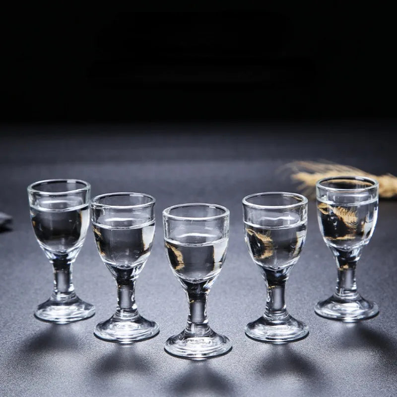 6pcs+1pcs Glass Wine Cup Set, Household Wine Dispenser.