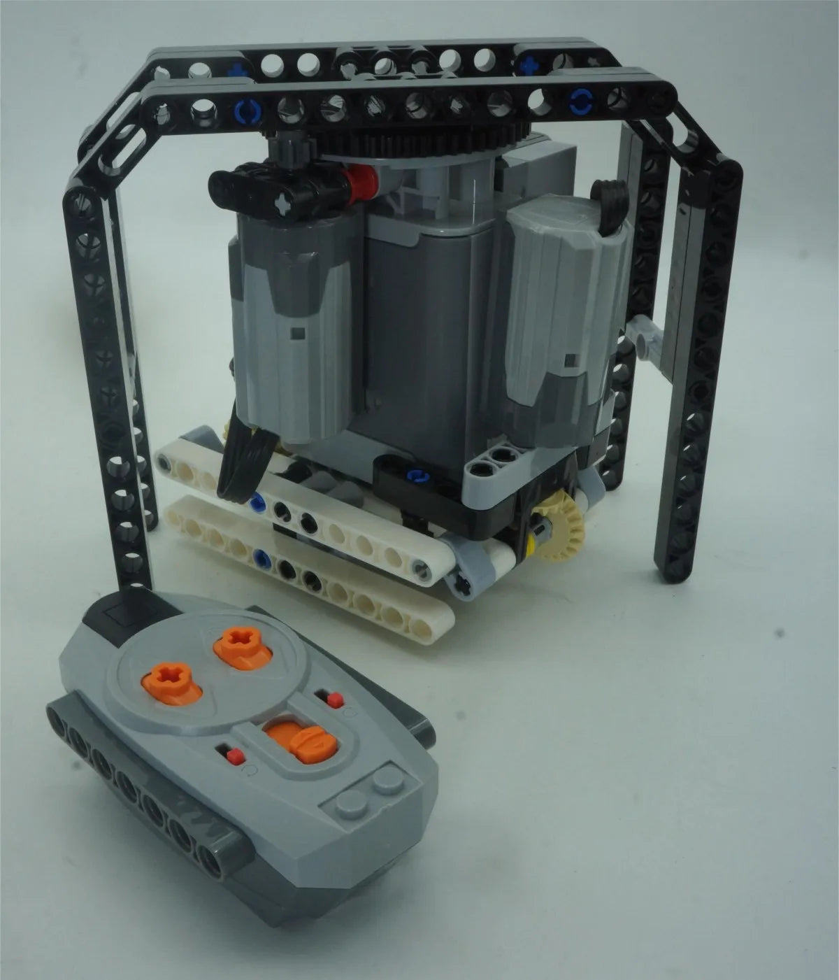 Technical Electric MOC Building Blocks 6-Leg Walking Robot RC Omnidirectional Robot Model DIY Bricks Blocks Toy Fot 14+