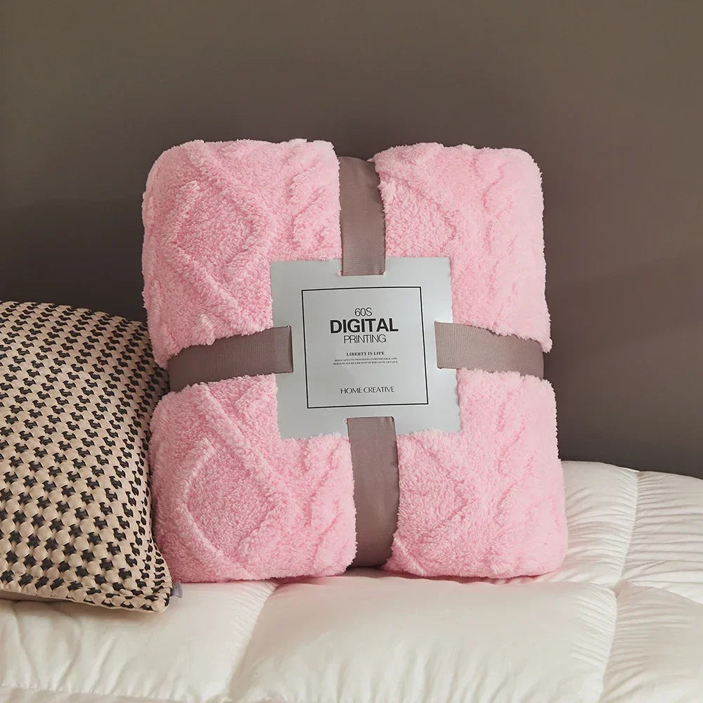 Fluffy Coral Velvet Blanket Flannel Plush Comfortable Thickened and Warm Soft Sofa Throw Blanket for Air-Conditioned Room Luxury