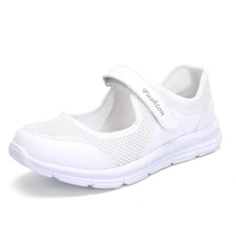 2024 New Casual Shoes Fashion Women's Sneakers Soft Trainers Women Sneakers Slip On Plus Size Shoes Women Ladies Vulcanize Shoes