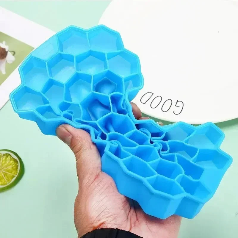 37 Grid Ice Cube Trays Freezer with Lid, Silicone for Small Ice Cube Molds, Easy-Release Reusable.