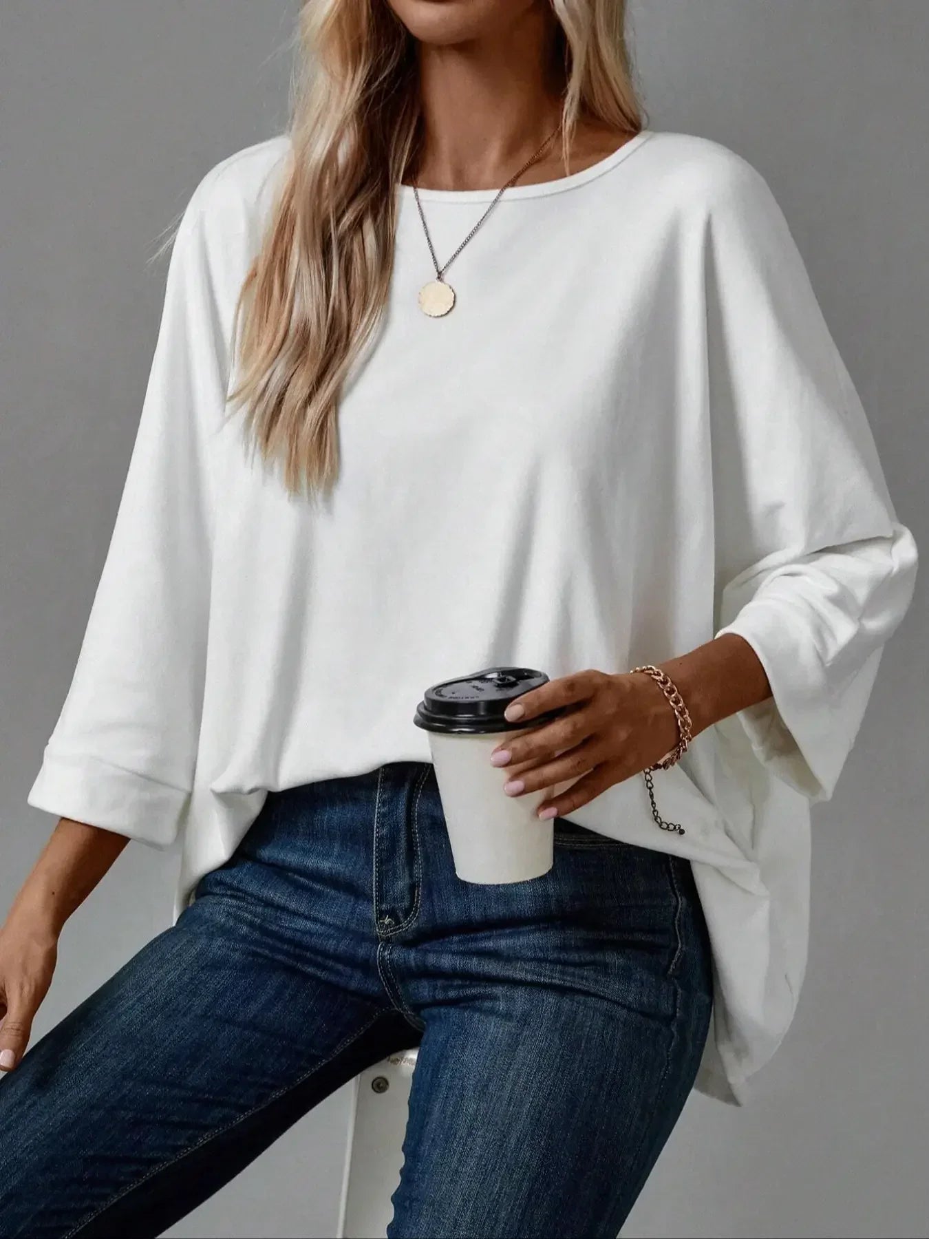 Women's Spring New Versatile Solid Color Long Sleeved T-shirt Casual Round Neck Top Fashion Bat Sleeve Design Top