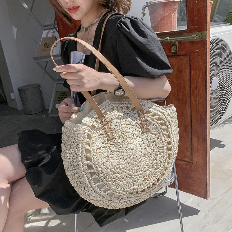 Round Straw Beach Bag Vintage Handmade Woven Shoulder Bag Raffia circle Rattan bags Bohemian Summer Vacation Casual Bags