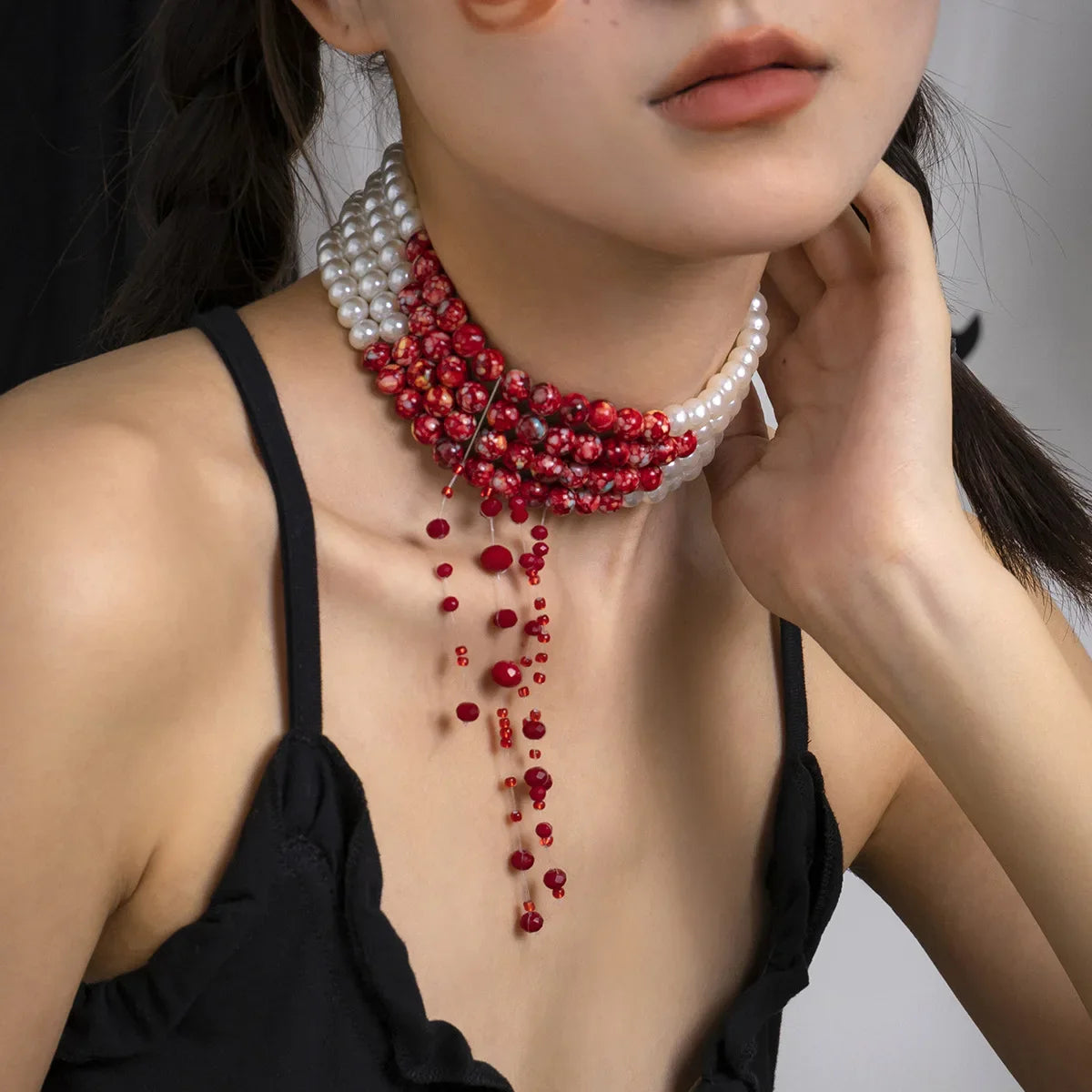 Goth Vintage Red Blood Pattern Imitation Pearl Chain Necklace for Women Wed Bridal Long Tassel Beads Pendant Halloween Jewelry