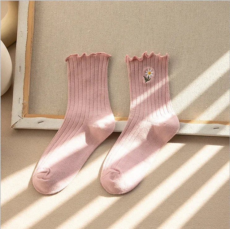 Ruffle Socks Women White Black Frilly Lolita Style Japanese Maiden Cute Kawaii Cotton Harajuku Princess Crew Socks Calcetines