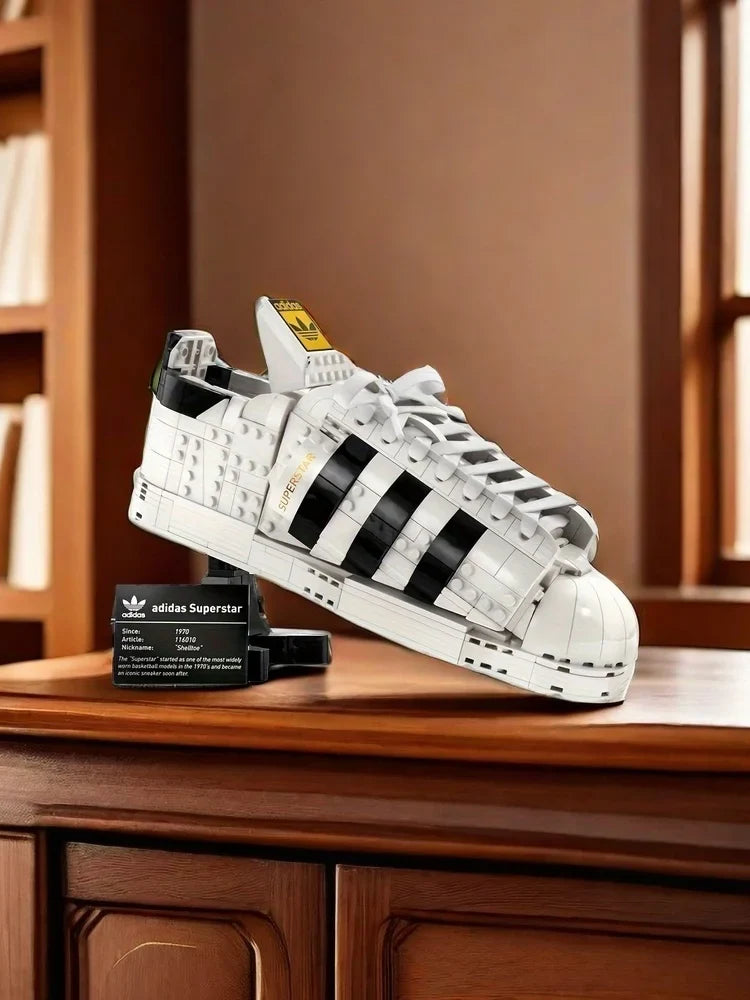 LEGO 10282 Originals Superstar Building Kit; Build And Display The Iconic Sneaker,Suitable For Friends And Loved Ones