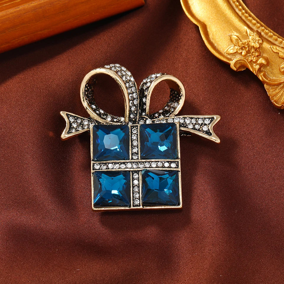 Morkopela Christmas Brooches Xmas Gift Box Crystal Enamel Brooch Badge Clothes Lapel Pin Fashion Party Jewelry Ornaments
