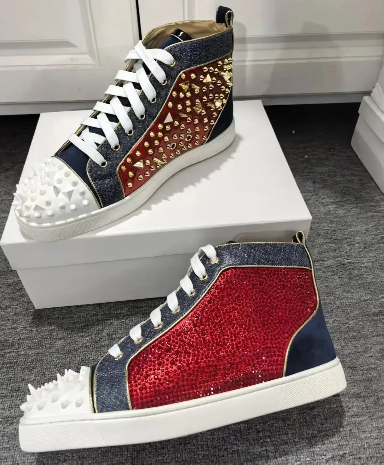 Red Rhinestones Gold Metal Rivets Men's Casual Sports Shoes Round Toe Lace-Up Thick Flat Sole High-Top Sneakers Male Patchwork