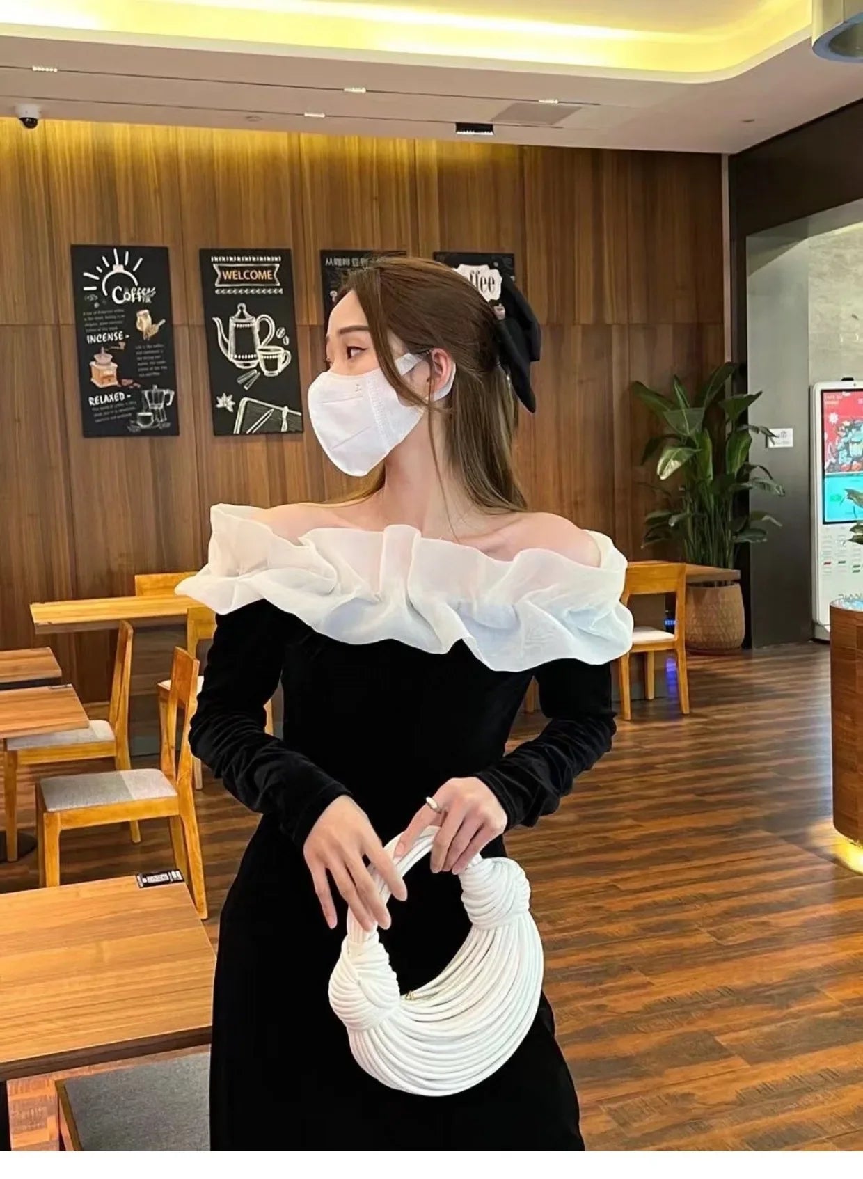 Handbags for Women 2023 New in Gold Luxury Designer Brand Handwoven Noodle Bags Rope Knotted Pulled Hobo Silver Evening Clutch