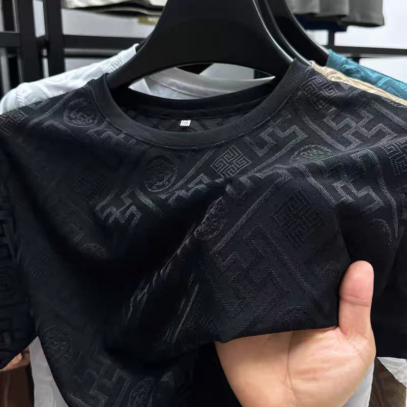 Summer fashion brand high-quality, short sleeve men round neck jacquard design T-shirt.