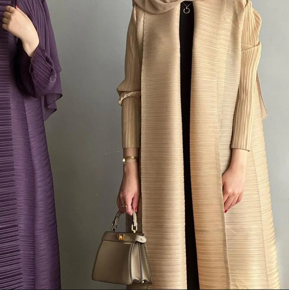 Miyake Pleated abaya with Turn-down Collar, Long Sleeve, Vintage Printed Design, Plus Size
