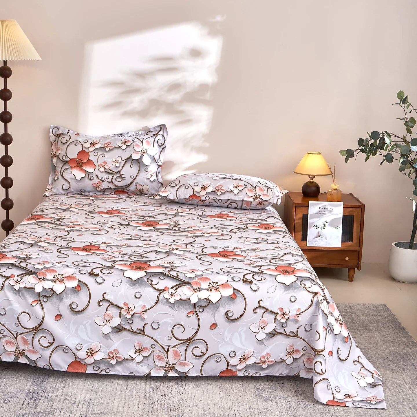 1 piece of printed bed sheet. Single bed. Double bed. Comfortable bedding. Suitable for all seasons (excluding pillowcases)