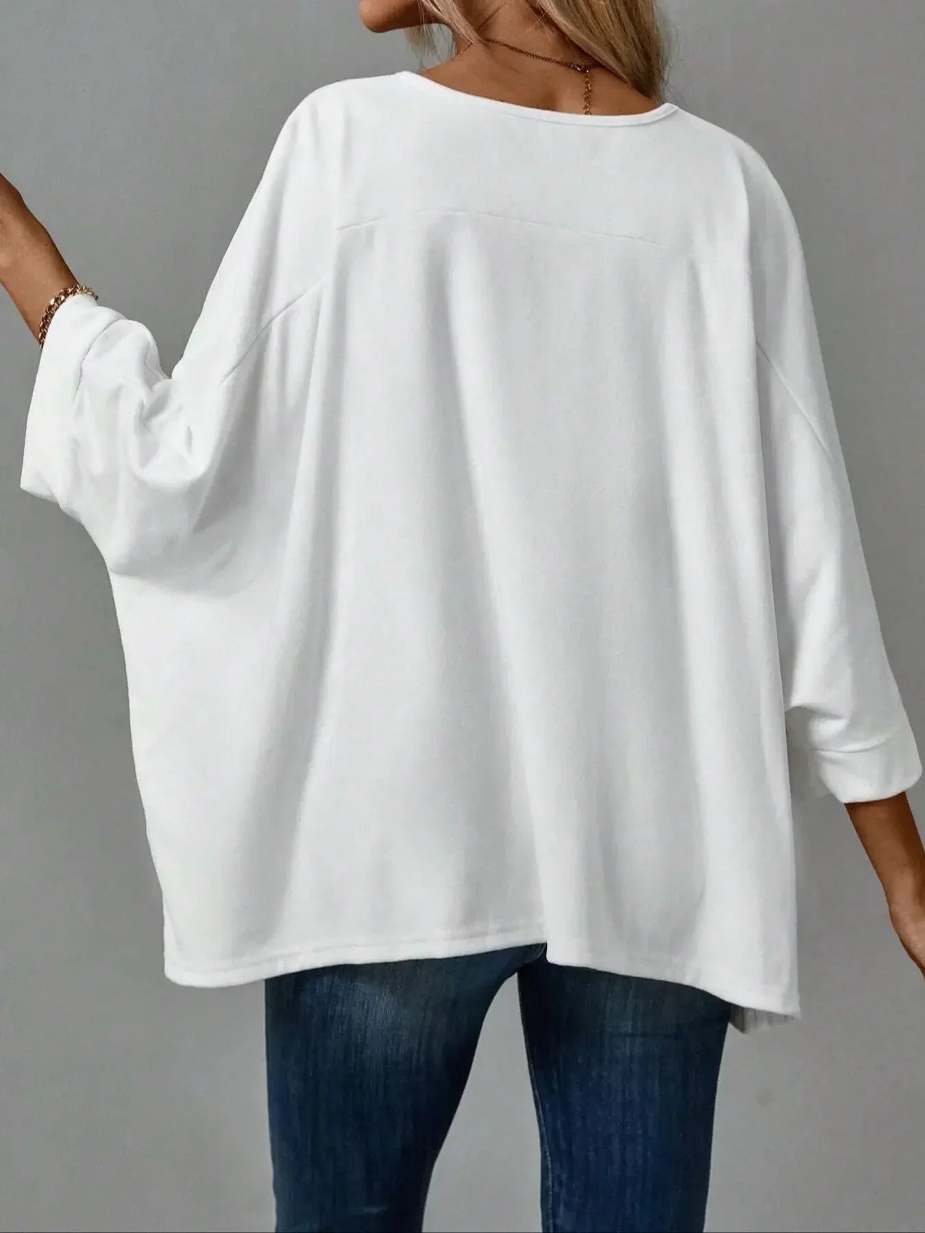 Women's Spring New Versatile Solid Color Long Sleeved T-shirt Casual Round Neck Top Fashion Bat Sleeve Design Top