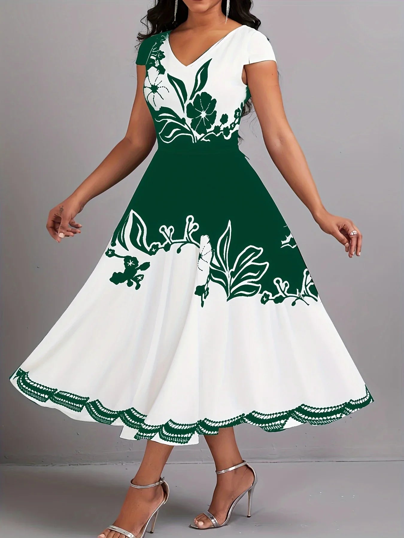 Plus Size Peplum Floral Print Dress - Elegant V-Neck, Short Sleeves, Scalloped Hem, Zipper Closure,
