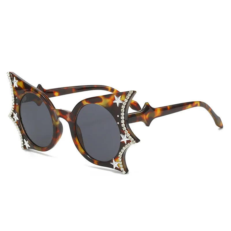 Diamonds Steampunk Sunglasses Women Men Luxury Brand Designer Bat Sun Glasses Trends Punk Rhinestone Shades Eyewear UV400 Oculos