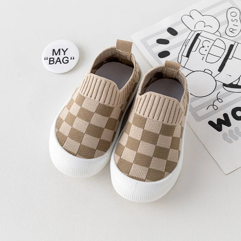 New Baby Walking Shoes Summer Breathable Soft Soled Shoes for Boys and