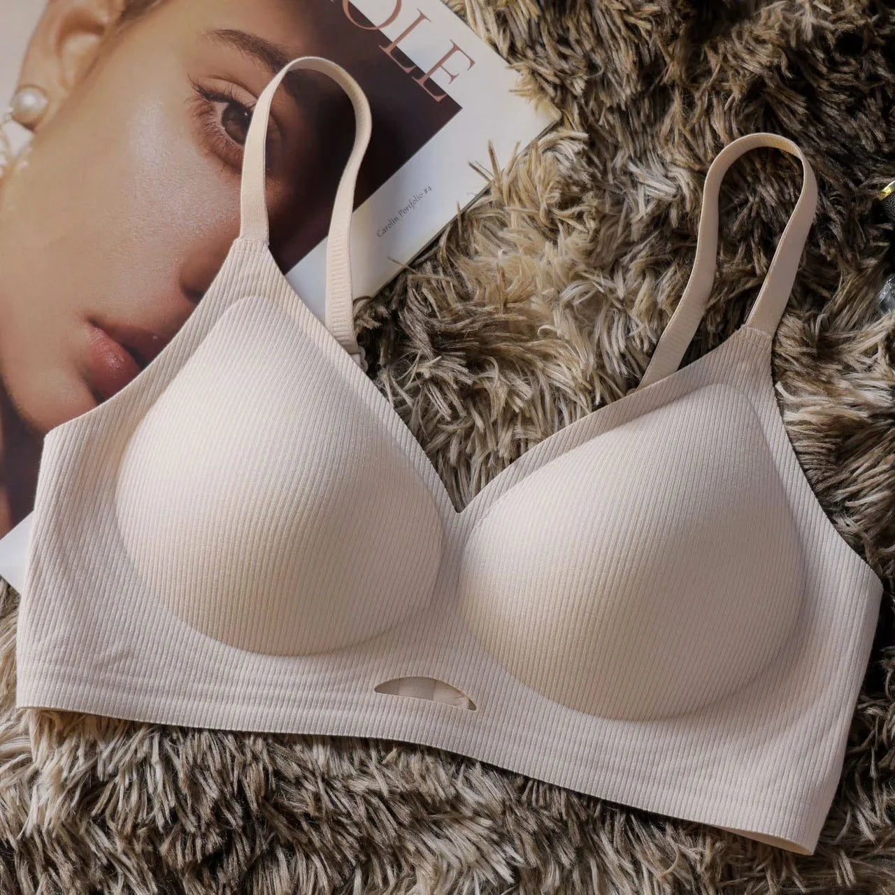 Sexy Seamless Women's Underwear, Wire-free, Hollow, Comfortable, Breathable, Push-up Sports Bra For Women, Thin Section