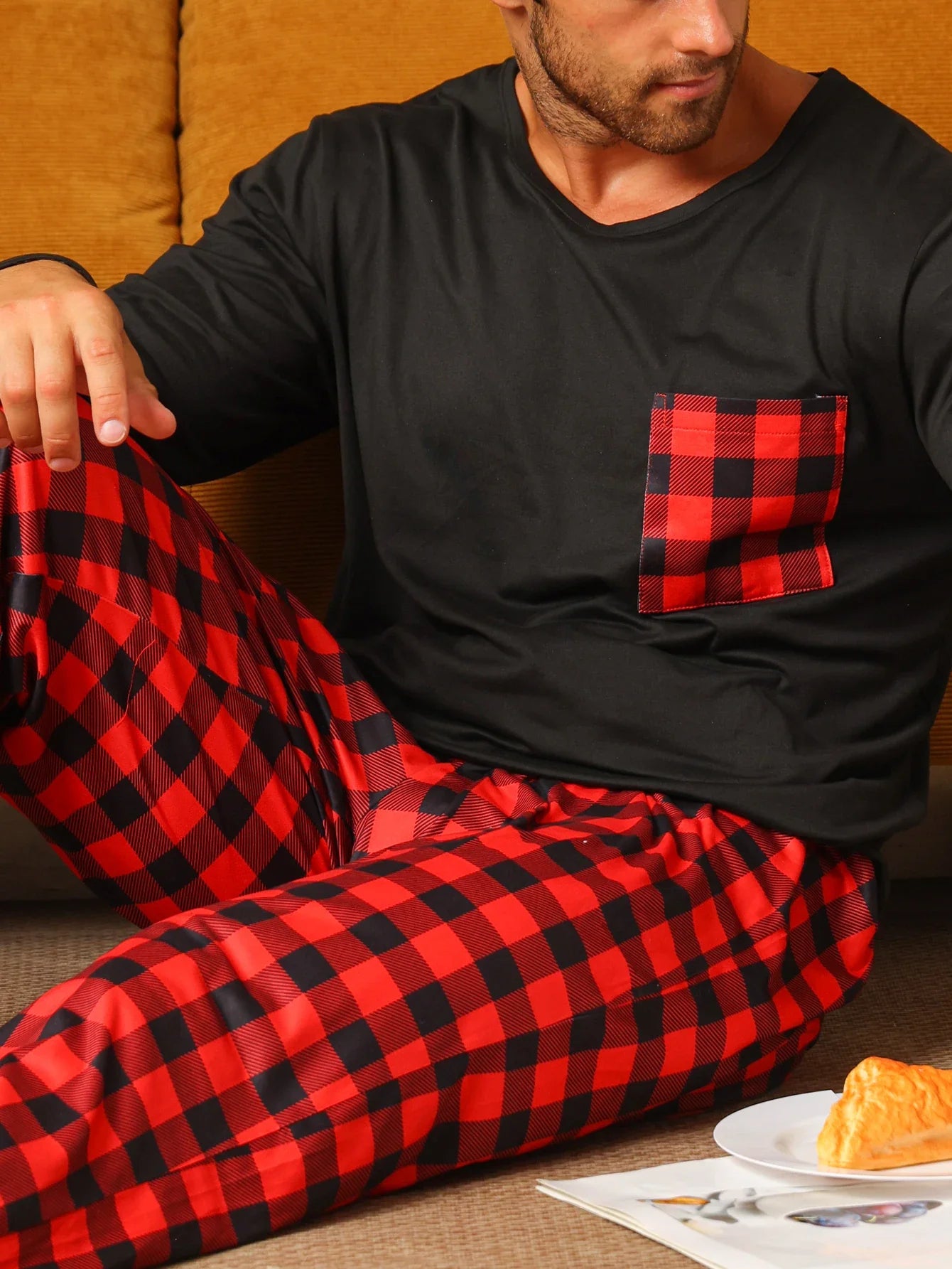 Two piece sets men pajamas, autumn and winter long sleeved.