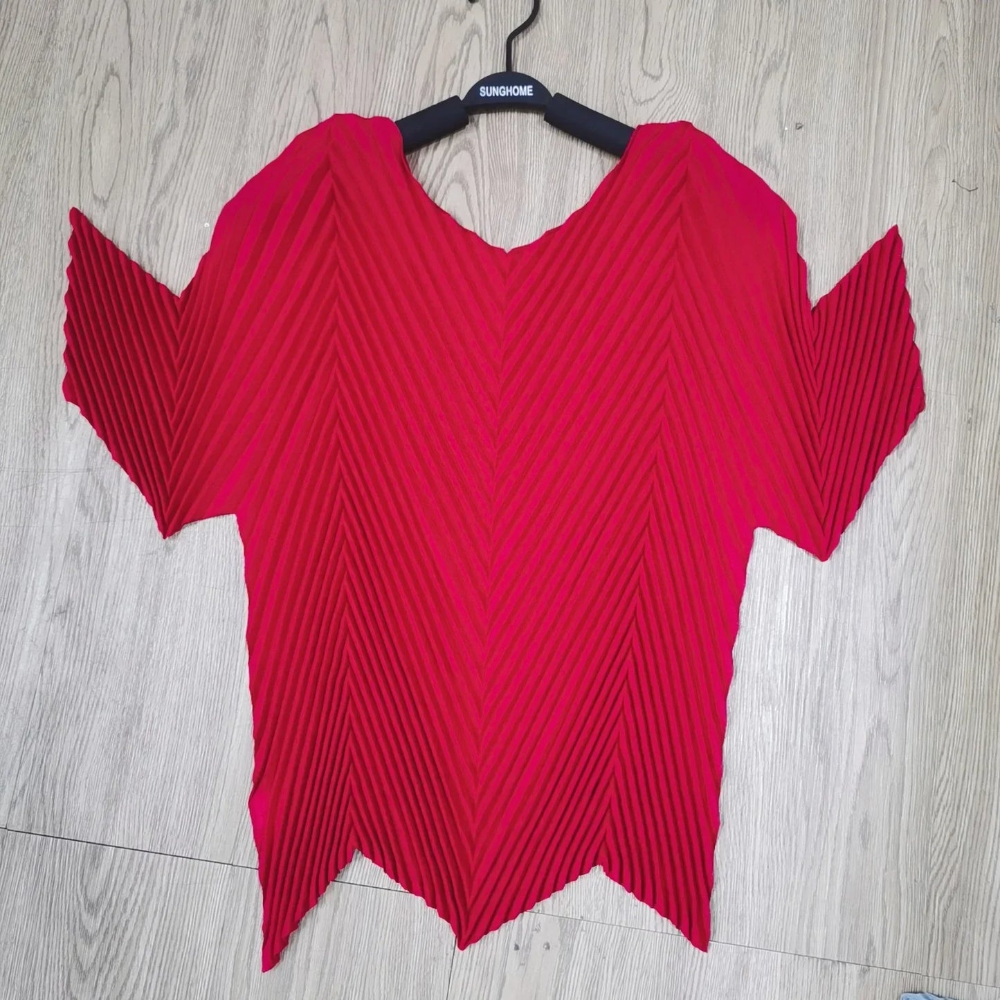 GVUW Round Neck Pleated T-shirts For Women Short Sleeves 2025 Summer Fold Chic Loose Top Female Fashion Clothing 25D1169