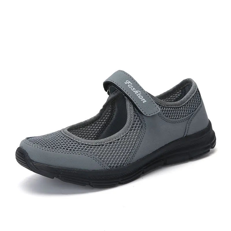 2024 New Casual Shoes Fashion Women's Sneakers Soft Trainers Women Sneakers Slip On Plus Size Shoes Women Ladies Vulcanize Shoes