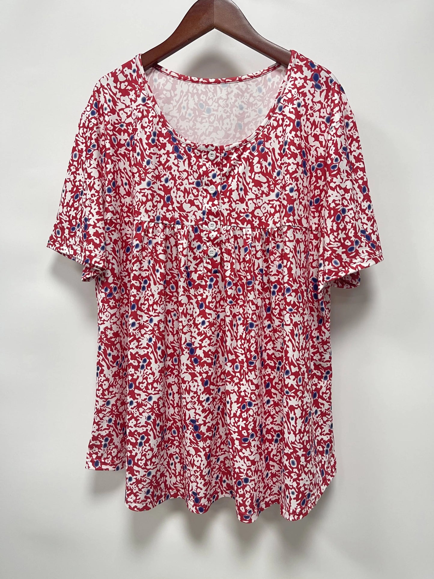 Plus-size spring-summer short-sleeved T-shirt with randomly printed buttons