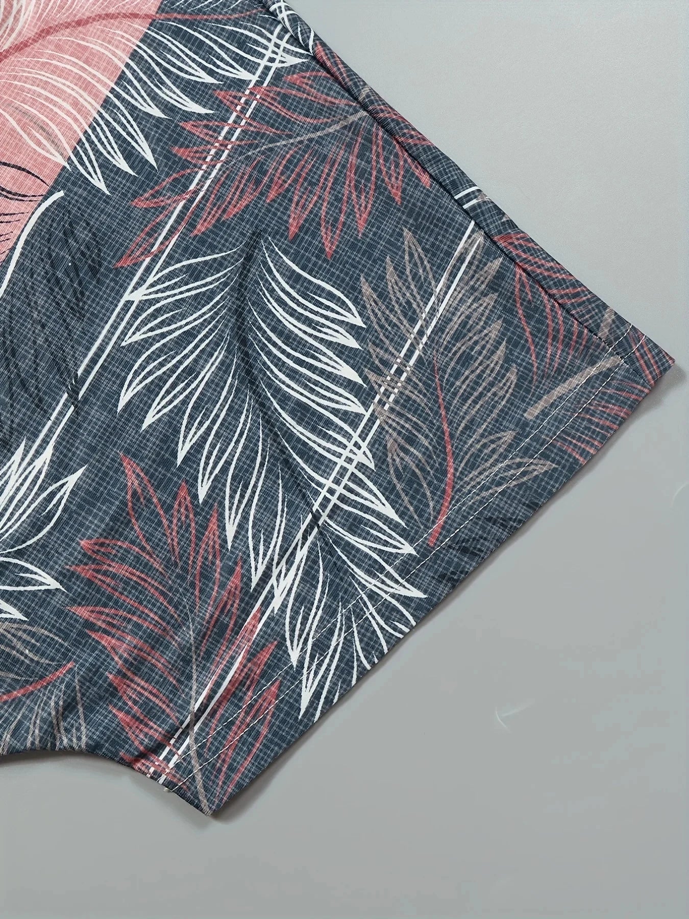 Plus Size Casual Top, Women's Plus Colorblock Leaf Print Short Sleeve Round Neck Tee