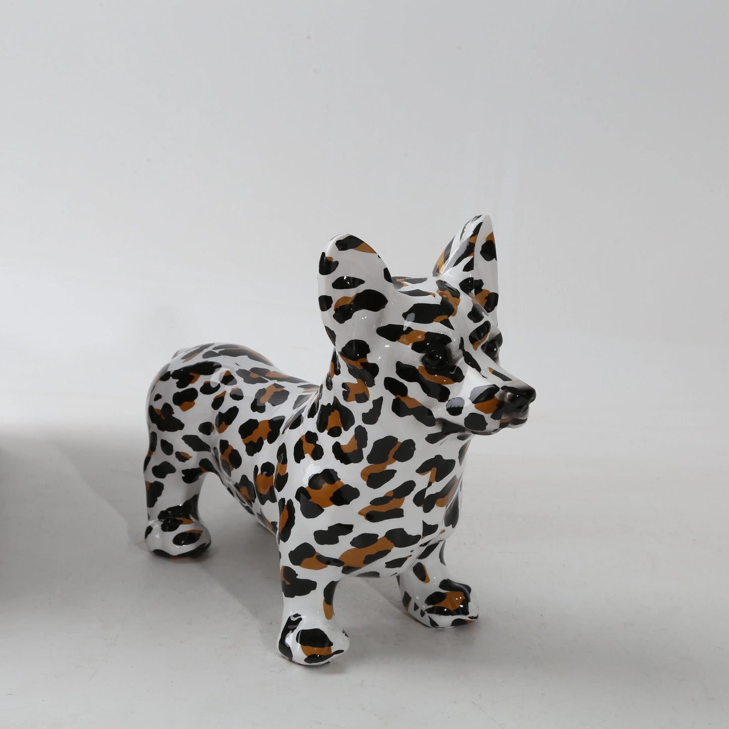 Nordic  Art Graffiti Corgi Dog Painting Creative Resin Crafts Home Decoration Wine Cabinet Office Decor Crafts Gift  Ornaments