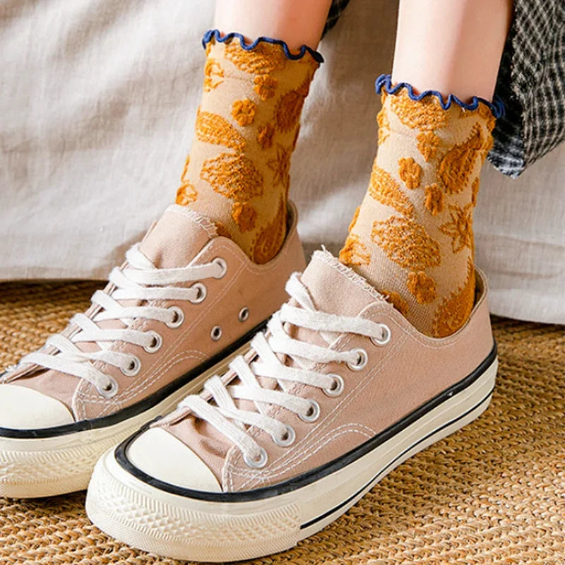 Harajuku Retro Vintage Frilly Ruffle Socks Women Korean Fashion Lace Flower Crew Socks Ethnic Japanese Kawaii Girls Cute Socks