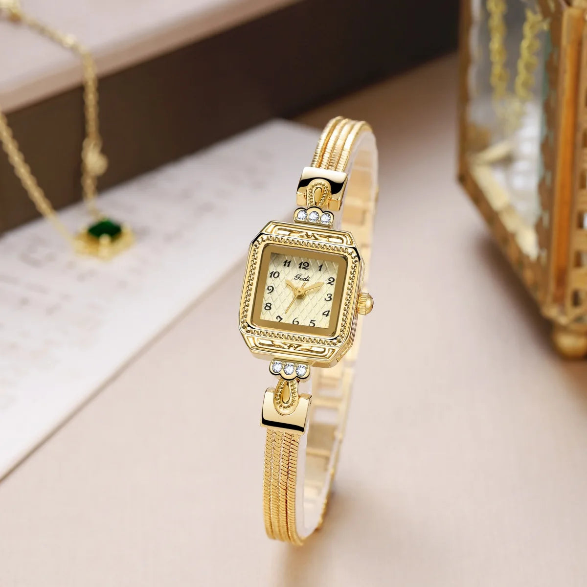 Elegant Lady Wristwatches Luxury Gold Square Dial Simple Casual Women's Watches Waterproof Stainless Steel Golden Girls Watches