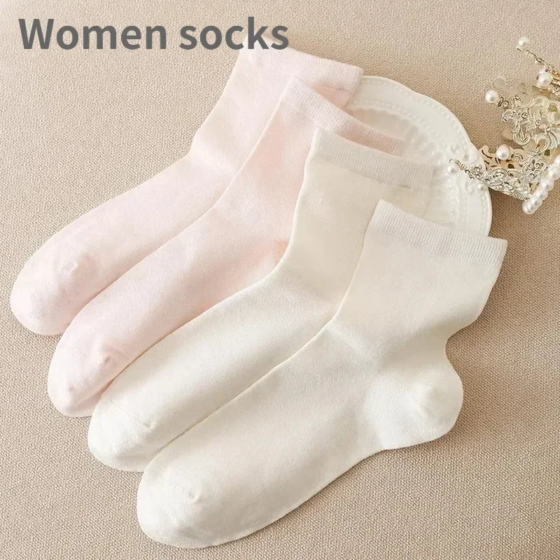 Women's Mulberry Silk Socks Thin Anti-odor Breathable Sweat-absorbent Ankle Socks / 80% Mulberry Silk+17% Nylon+3% Spandex