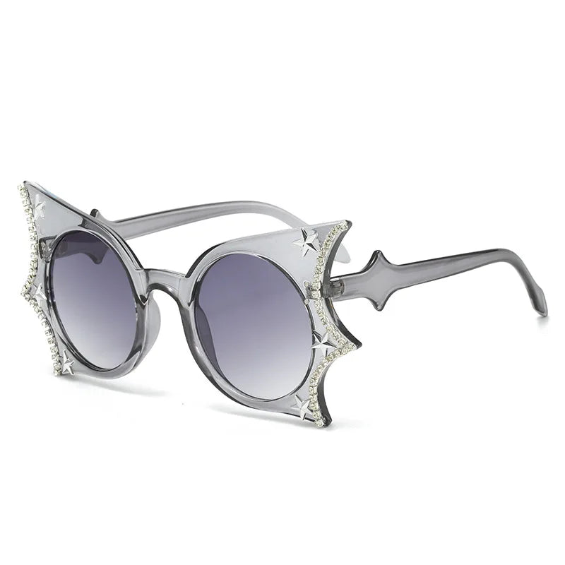 Diamonds Steampunk Sunglasses Women Men Luxury Brand Designer Bat Sun Glasses Trends Punk Rhinestone Shades Eyewear UV400 Oculos