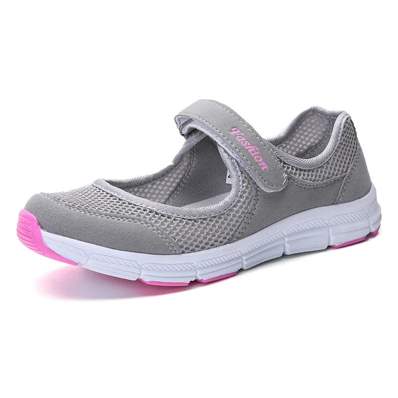 2024 New Casual Shoes Fashion Women's Sneakers Soft Trainers Women Sneakers Slip On Plus Size Shoes Women Ladies Vulcanize Shoes
