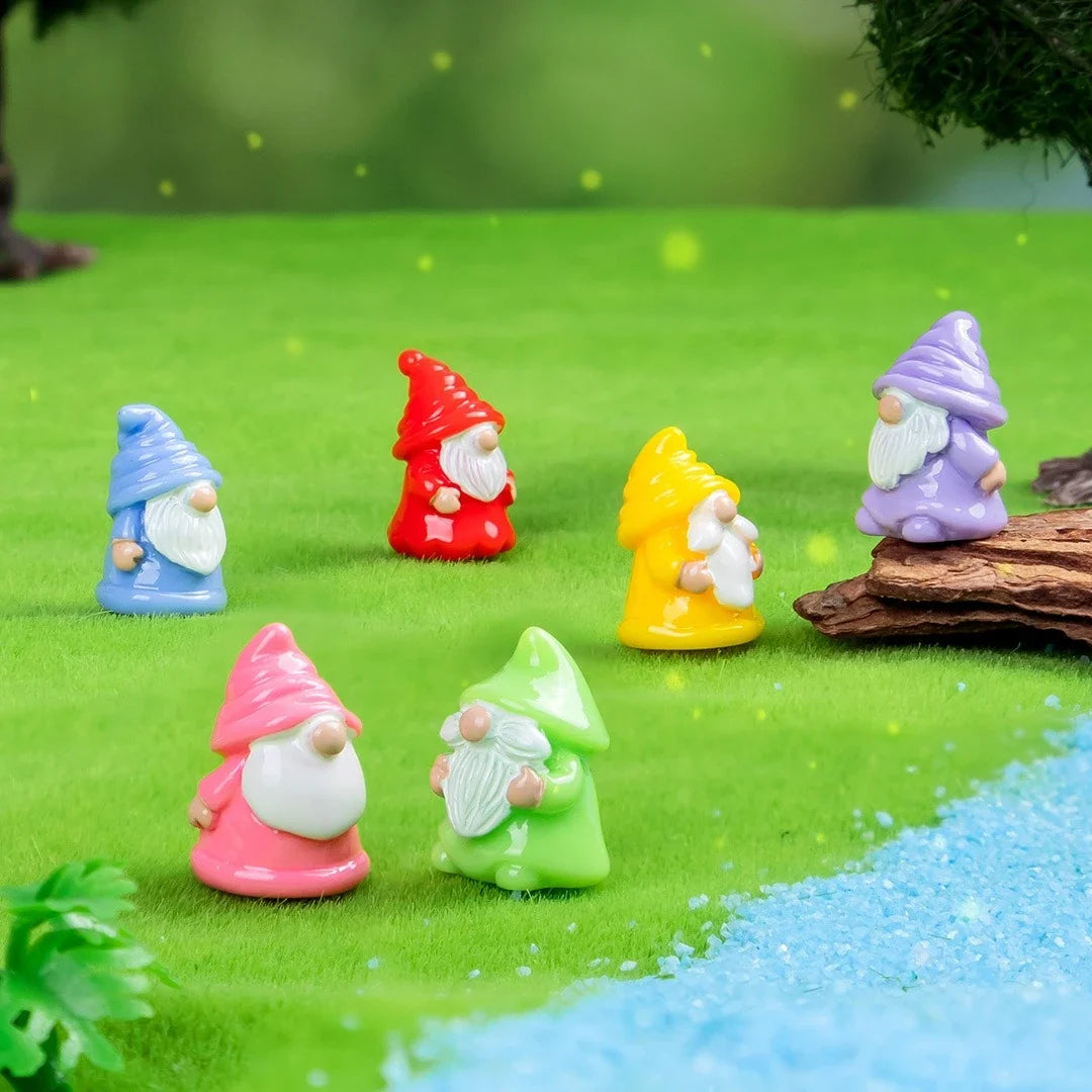 10-100PCS Luminous Mini Christmas Gnomes Fairy Garden Miniatures Home Garden Accessories Fairy Moss Micro Landscape Decoration