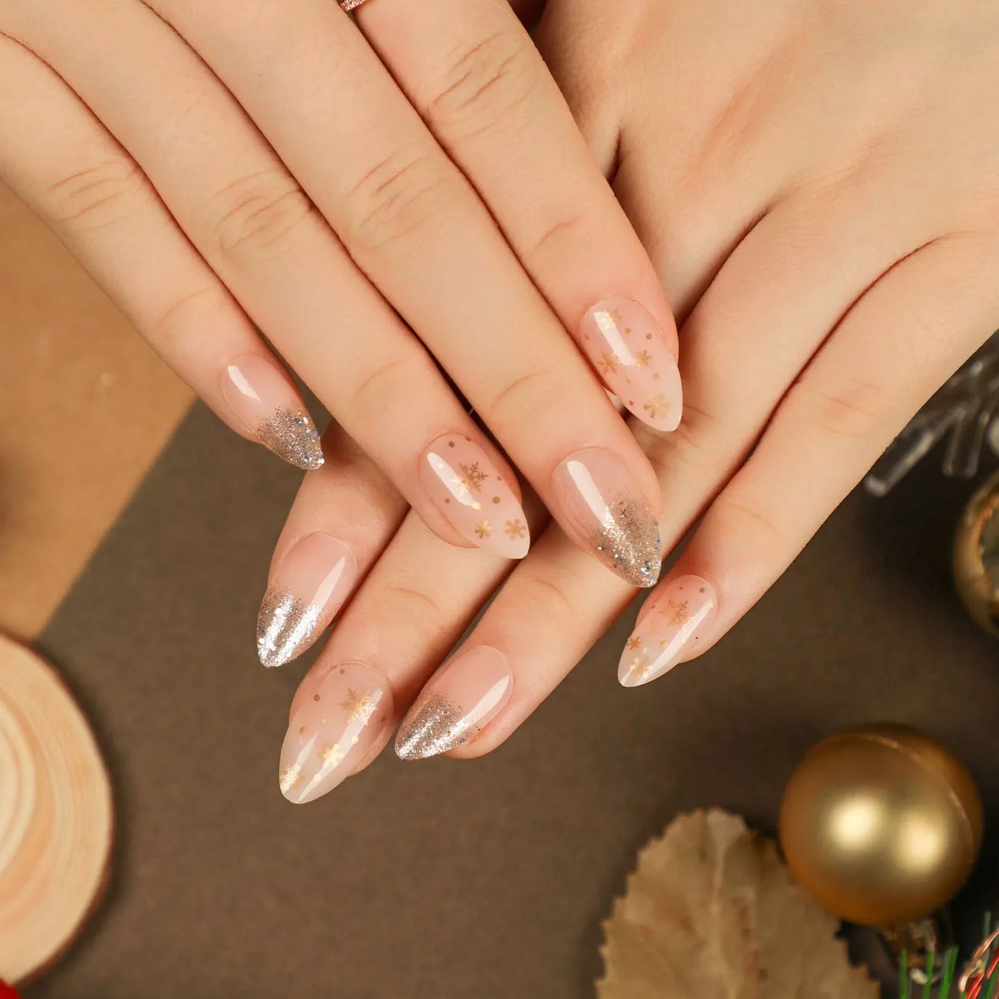 Christmas Pattern Press-on Nails Ultra-flexible Long Lasting Fake Nails for Nail Decoration Nail Art