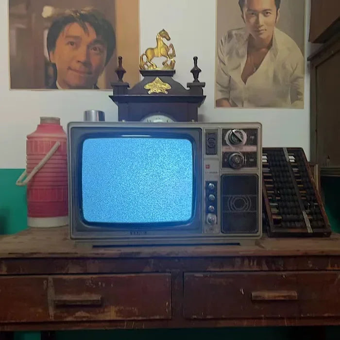 99% new Playable black and white TV vintage
