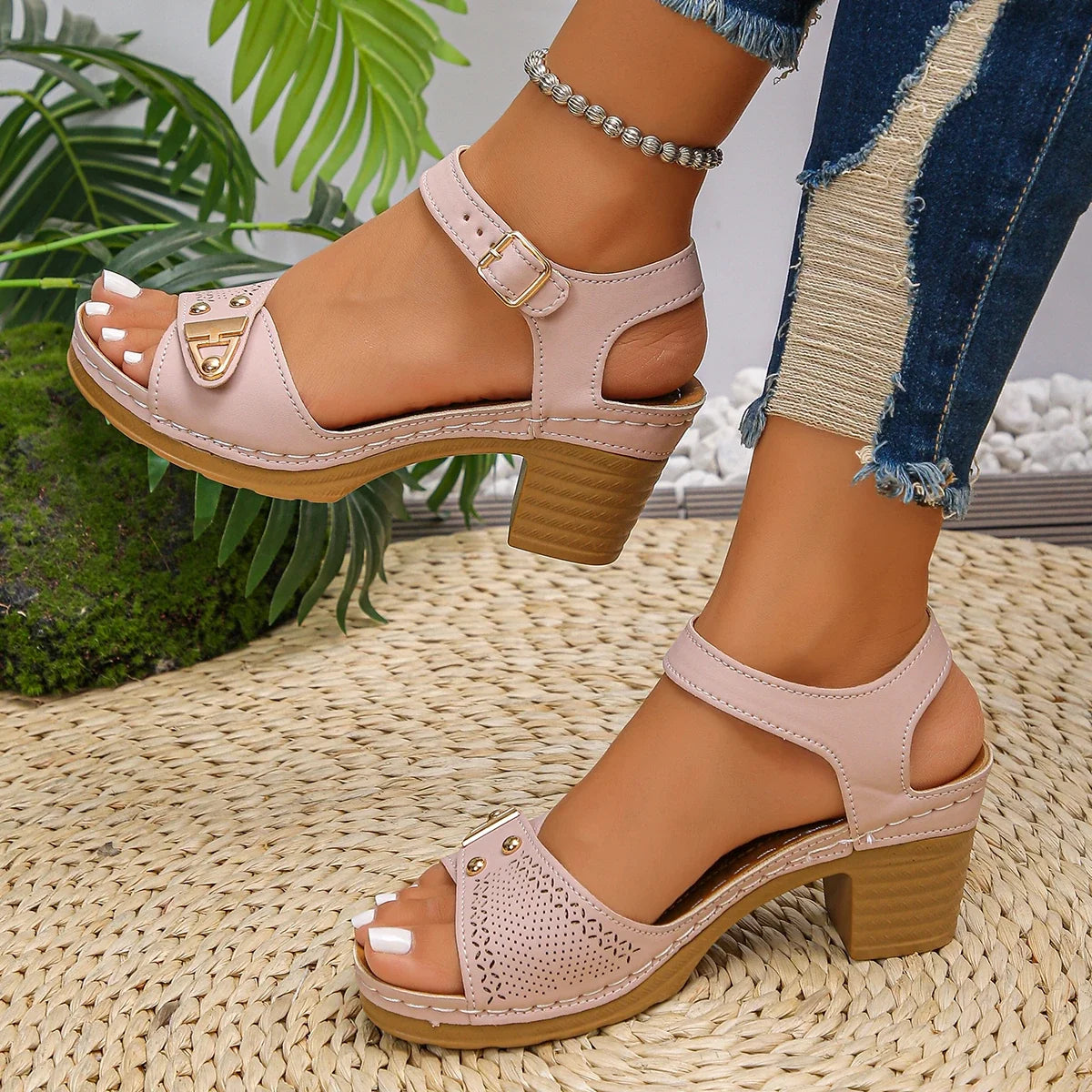 New Women's Chunky Heel Sandals Adjustable Buckle Strap Plus Size Shoes Solid Color Fashion Sandals Women Summer Comfort