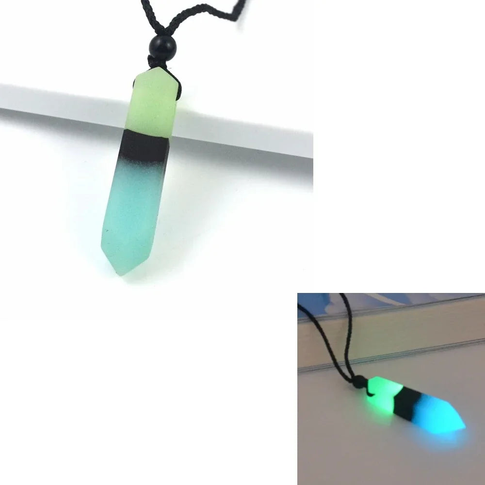 Fashionable and energetic pendants that glow after absorbing light at night, wholesale of men's and women's jewelry gifts
